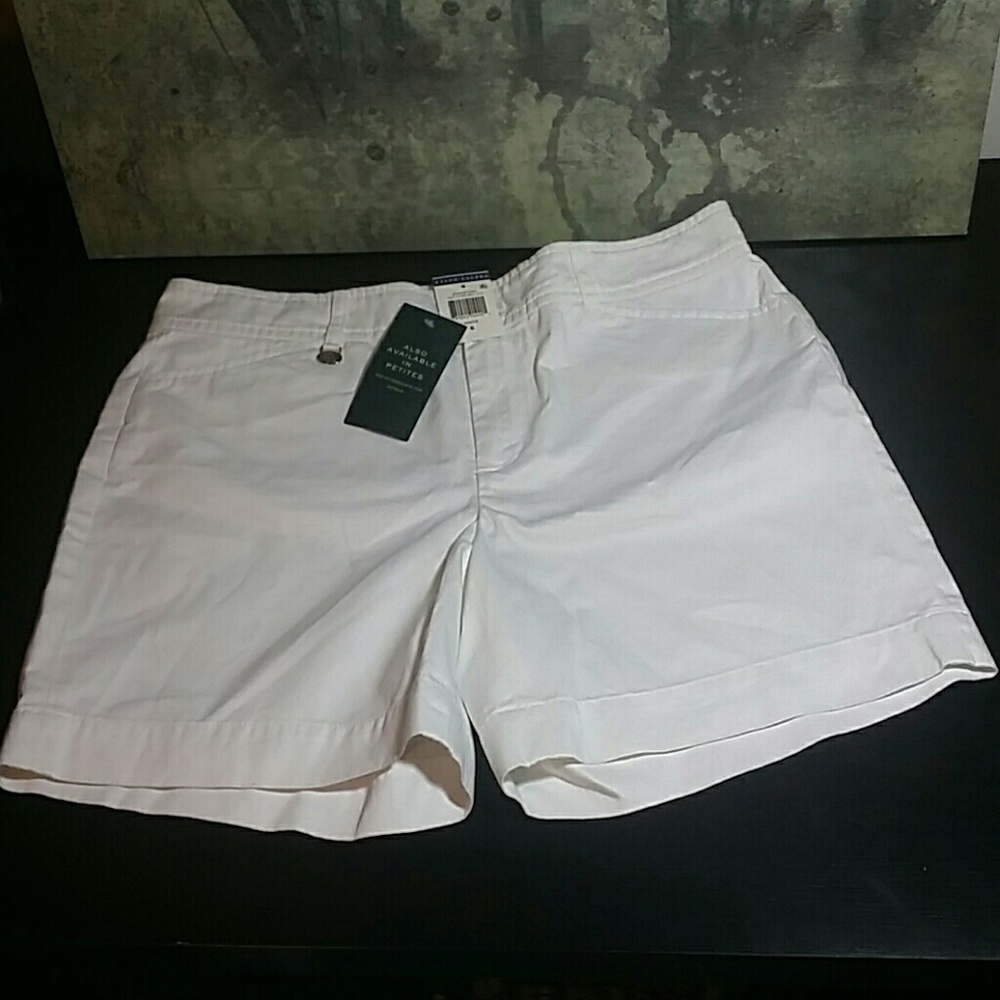 Shorts - Picture 2 of 7